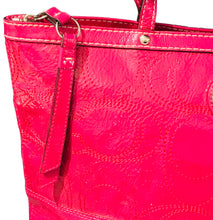 Load image into Gallery viewer, Pink Vintage Coach Patent Leather Handbag