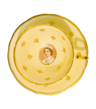 Load image into Gallery viewer, Aynsley Queen Elizabeth II