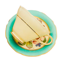 Load image into Gallery viewer, Paragon With Pink Cabbage Roses