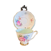 Load image into Gallery viewer, Queen Anne Trios Creamer & Sugar Bowl