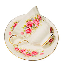 Load image into Gallery viewer, Paragon Flower Festival Pink Roses