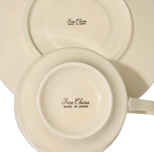 Load image into Gallery viewer, Christmas Teacup & Saucer Japan