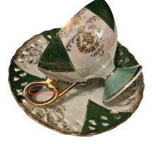 Load image into Gallery viewer, Japan Green and Gold Pedestal