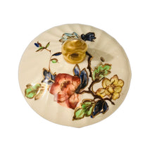 Load image into Gallery viewer, Rare 4 Cup Sadler Swirled Teapot