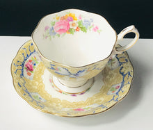 Load image into Gallery viewer, Royal Albert Valentine