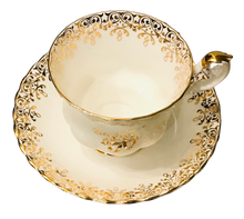 Load image into Gallery viewer, Royal Albert Golden Anniversary