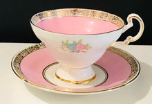 Load image into Gallery viewer, Old Royal Pedestal