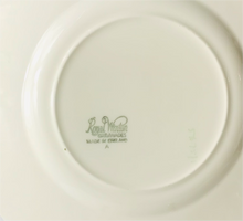 Load image into Gallery viewer, Royal Winton 8.75 Inch