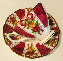 Load image into Gallery viewer, Royal Albert Ruby Celebration