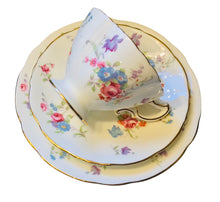 Load image into Gallery viewer, Hammersley Floral Trio 6072