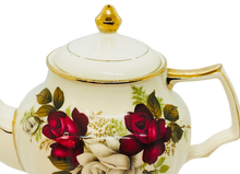 Load image into Gallery viewer, 4 Cup Sadler Roses Teapot