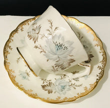 Load image into Gallery viewer, Aynsley Crocus Duo