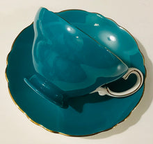 Load image into Gallery viewer, Crown Staffordshire Duo