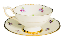 Load image into Gallery viewer, Royal Stafford Sweet Violets