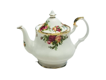 Load image into Gallery viewer, Miniature Royal Albert Old Country Roses Set