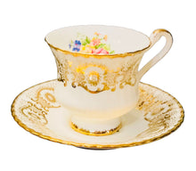 Load image into Gallery viewer, White Floral Paragon