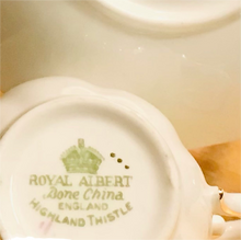 Load image into Gallery viewer, Royal Albert Duo