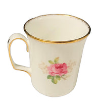 Load image into Gallery viewer, Royal Albert American Beauty