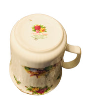 Load image into Gallery viewer, Royal Albert Christmas Magic