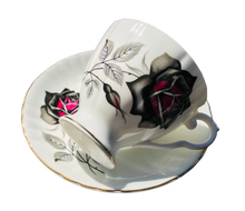 Load image into Gallery viewer, Royal Grafton Black Rose