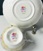 Load image into Gallery viewer, Royal Albert Valentine