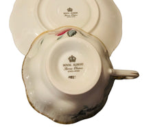 Load image into Gallery viewer, Royal Albert Red Roses