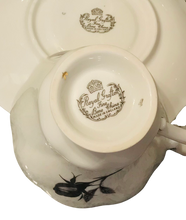 Load image into Gallery viewer, Royal Grafton Black Rose