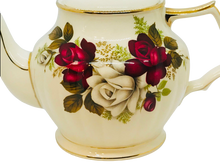Load image into Gallery viewer, 4 Cup Sadler Roses Teapot