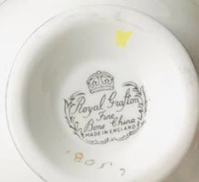 Load image into Gallery viewer, Royal Grafton Orchard