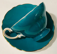 Load image into Gallery viewer, Crown Staffordshire Duo