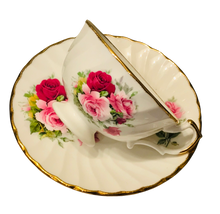 Load image into Gallery viewer, Royal Kendal Roses