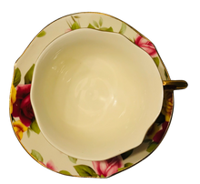 Load image into Gallery viewer, Royal Elfreda