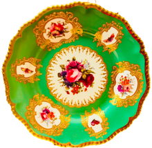 Load image into Gallery viewer, Royal Worcester 1926 9.25 Inch