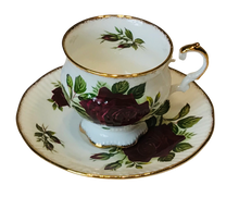 Load image into Gallery viewer, Elizabethan Red Roses