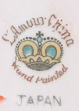 Load image into Gallery viewer, L’Amour Swan