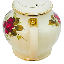 Load image into Gallery viewer, 4 Cup Sadler Roses Teapot