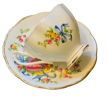 Load image into Gallery viewer, Queen Anne My Valentine