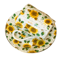Load image into Gallery viewer, RA Marguerite Demitasse