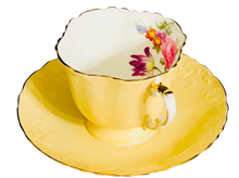 Load image into Gallery viewer, Aynsley Buttery Yellow