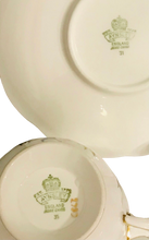 Load image into Gallery viewer, Aynsley Crocus