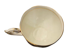 Load image into Gallery viewer, Queen Anne Regency Red