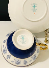 Load image into Gallery viewer, Crown Staffordshire Duo