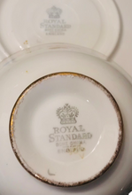 Load image into Gallery viewer, Royal Standard Floral