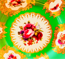 Load image into Gallery viewer, Royal Worcester 1926 9.25 Inch