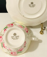 Load image into Gallery viewer, Royal Albert Duo