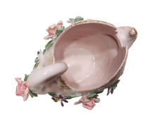 Load image into Gallery viewer, L’Amour Swan