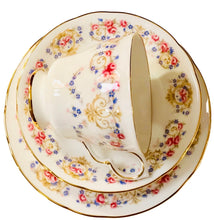 Load image into Gallery viewer, Queen Anne Romance Trio