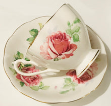 Load image into Gallery viewer, Queen Anne Roses