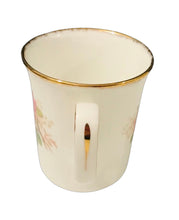 Load image into Gallery viewer, Royal Albert American Beauty