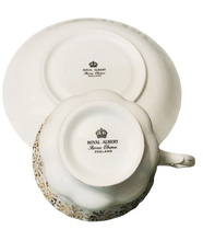 Load image into Gallery viewer, Royal Albert Golden Anniversary